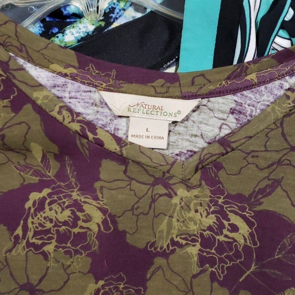 Shirt - Picture 4 of 4